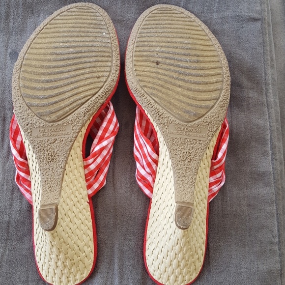 Shoes - Picture 3 of 5